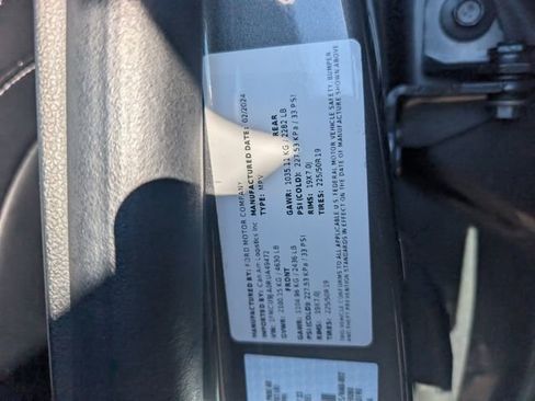 Used 2024 Ford Escape Platinum image 21