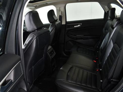 Used 2023 Ford Edge SEL w/ Convenience Package AWD/4WD image 16
