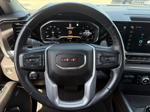 Used 2023 GMC Sierra 1500 SLT AWD/4WD image 14