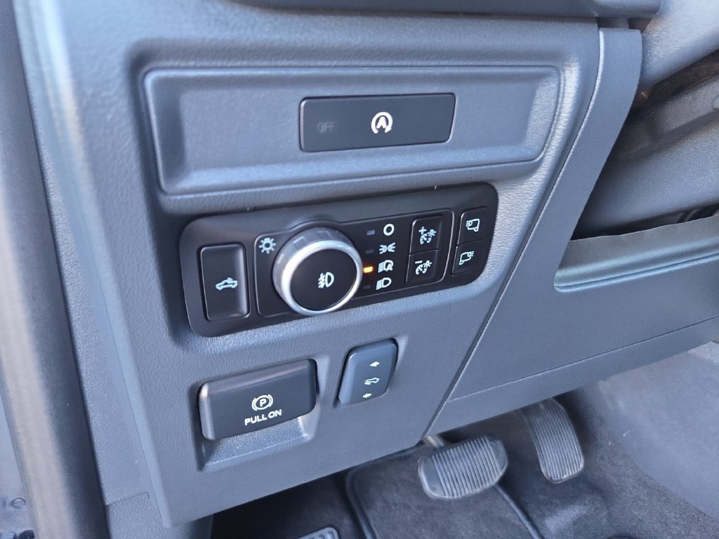 Used 2025 Ford F150 Lariat w/ Equipment Group 501A Mid AWD/4WD image 32