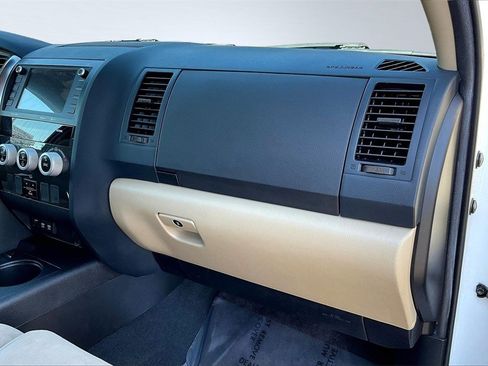 Used 2022 Toyota Sequoia SR5 image 17
