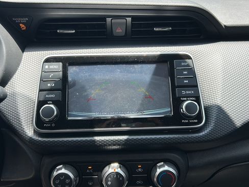 Certified 2025 Nissan Kicks Play S FWD image 29