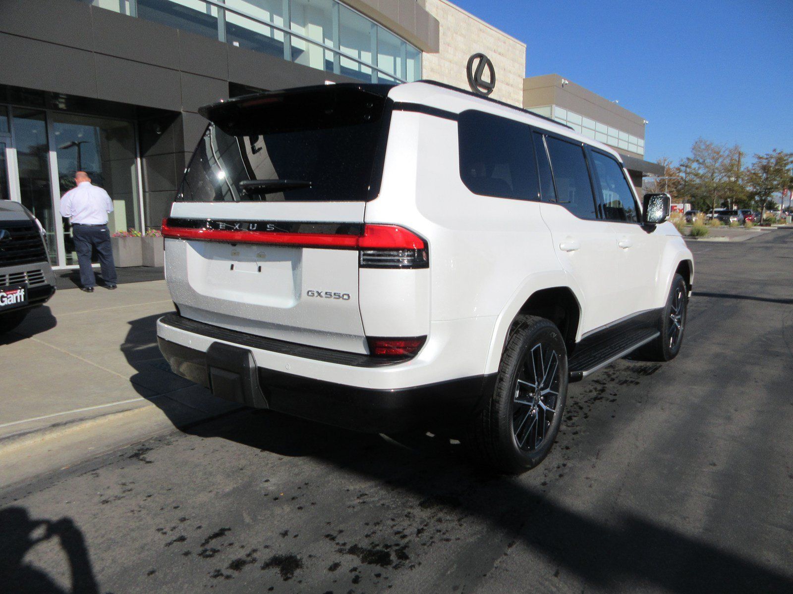 Used 2026 Lexus GX 550 w/ Accessory Package (Z1) AWD/4WD image 9