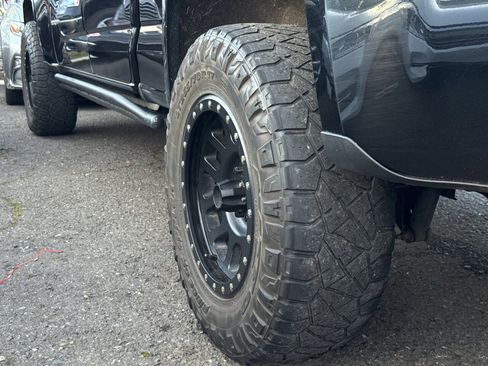 Used 2019 Chevrolet Colorado Z71 image 32