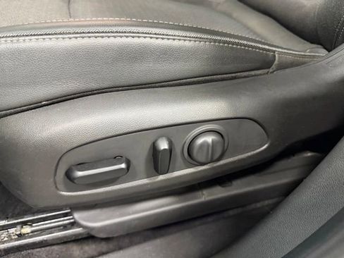 Used 2020 Buick Encore GX Preferred w/ Cold Weather Comfort Package AWD/4WD image 19