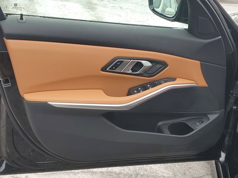 Certified 2023 BMW 330i xDrive Sedan w/ Premium Package image 5