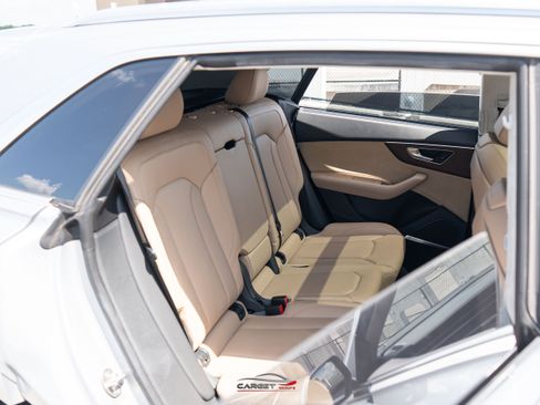 Used 2019 Audi Q8 Prestige AWD/4WD image 18