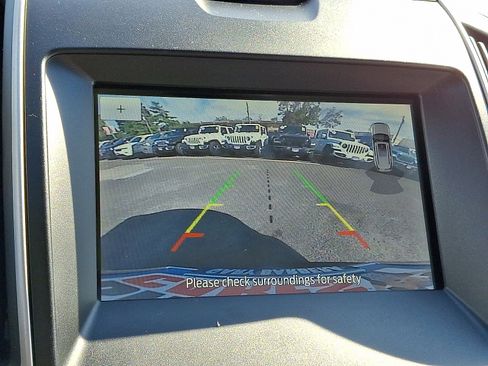 Used 2020 Ford Edge SEL w/ Convenience Package image 18