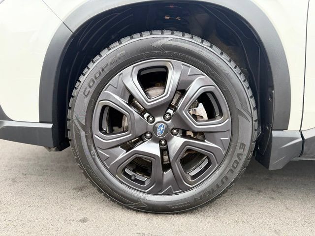 Used 2023 Subaru Ascent Onyx Edition AWD/4WD image 31