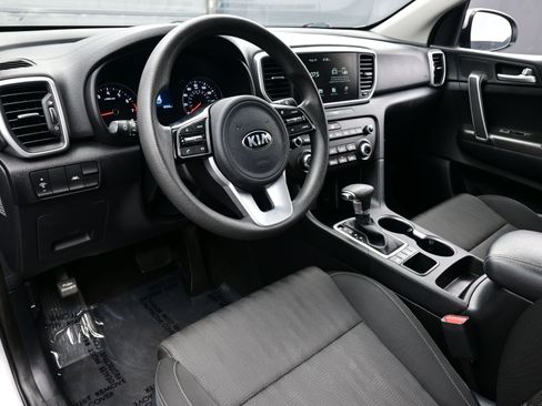 Used 2022 Kia Sportage LX image 13