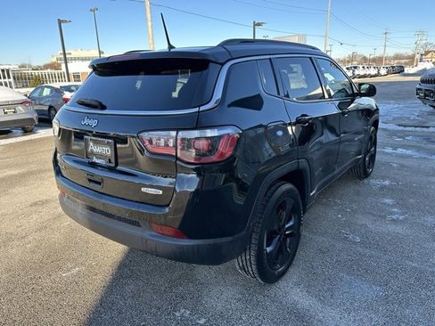 Used 2018 Jeep Compass Latitude w/ Safe & Security Group image 6