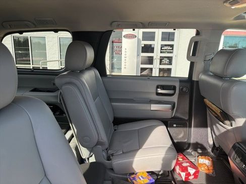 Used 2019 Toyota Sequoia Limited image 16
