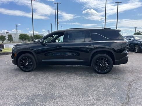 New 2026 Chevrolet Traverse LT w/ Midnight/Sport Edition FWD image 6