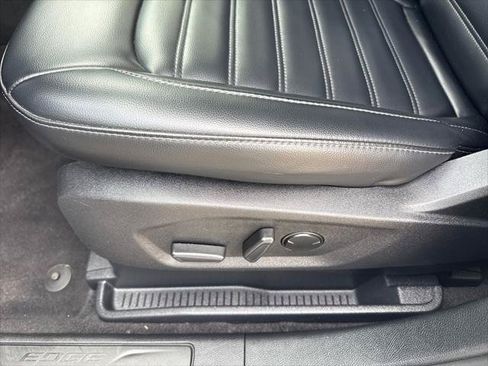 Used 2024 Ford Edge SEL AWD/4WD image 15