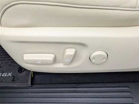 Certified 2023 Lexus GX 460 Premium w/ Premium Plus Package image 21