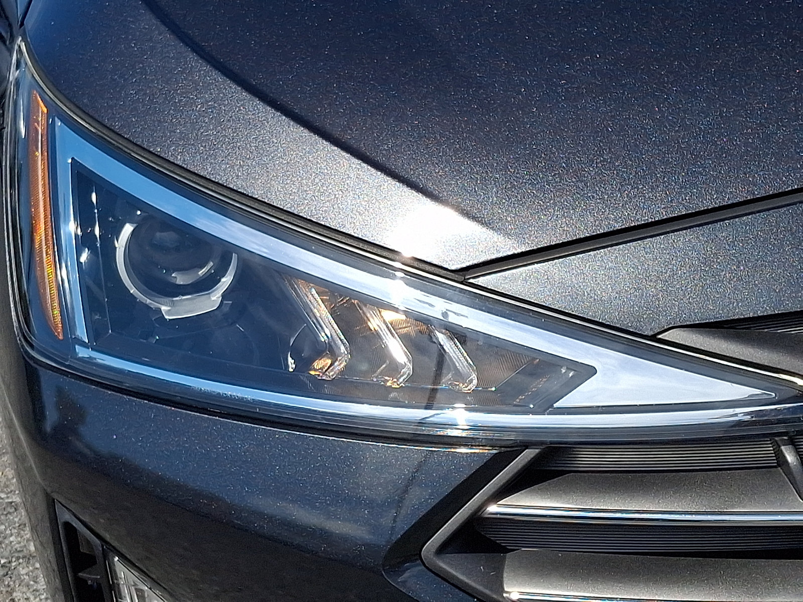 Used 2020 Hyundai Elantra SE FWD image 9