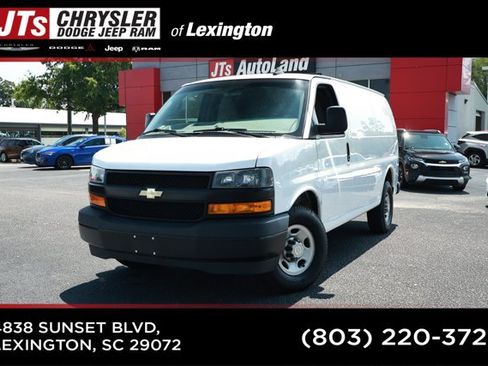 Used 2021 Chevrolet Express 2500 RWD image 1