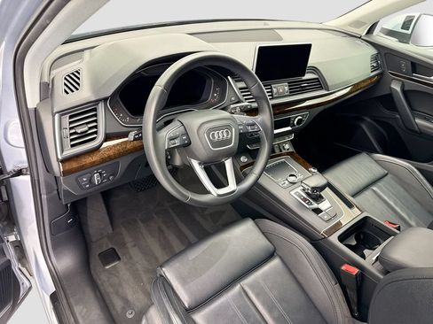 Used 2019 Audi Q5 2.0T Premium Plus w/ Premium Plus Package AWD/4WD image 9