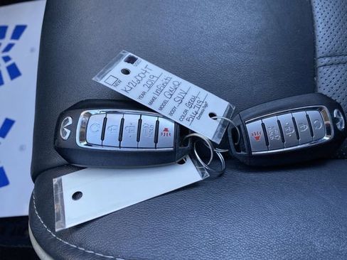 Used 2019 INFINITI QX60 Luxe w/ Essential Package image 28