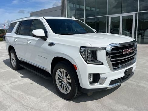 Used 2022 GMC Yukon SLT w/ SLT Luxury Package RWD image 3