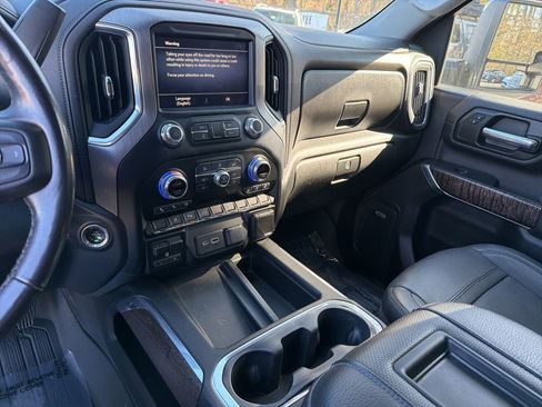 Used 2020 GMC Sierra 2500 Denali w/ Technology Package image 18