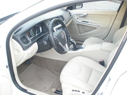 Used 2015 Volvo S60 T5 Premier image 21