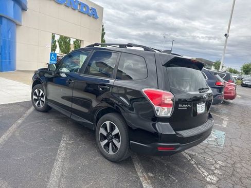 Used 2017 Subaru Forester 2.5i Premium w/ All-Weather Package AWD/4WD image 2