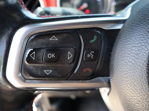 Used 2018 Jeep Wrangler Unlimited Rubicon AWD/4WD image 15