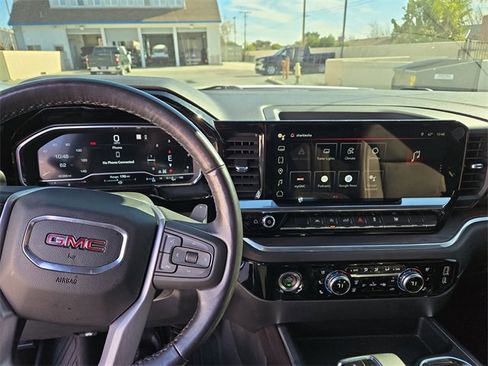 Used 2022 GMC Sierra 1500 SLT w/ SLT Convenience Package image 6