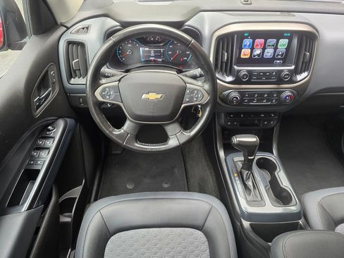 Used 2017 Chevrolet Colorado Z71 AWD/4WD image 11