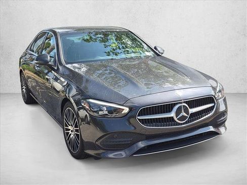 Used 2022 Mercedes-Benz C 300 4MATIC Sedan image 3