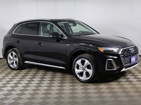 Used 2023 Audi Q5 2.0T Premium Plus w/ Premium Plus Package AWD/4WD image 47
