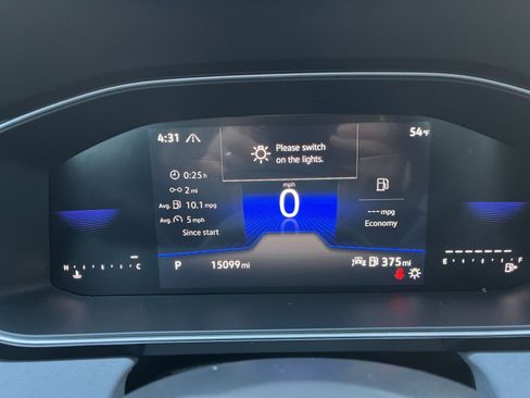 Used 2025 Volkswagen Jetta SE image 40