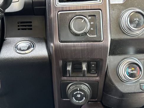 Used 2021 Ford F350 Limited AWD/4WD image 28