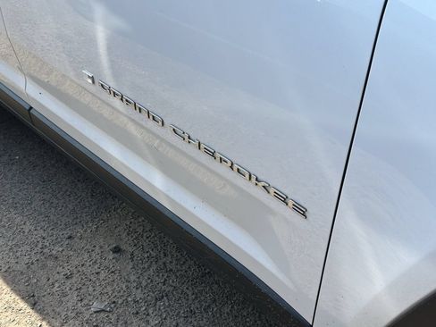 Used 2021 Jeep Grand Cherokee L Limited RWD image 8