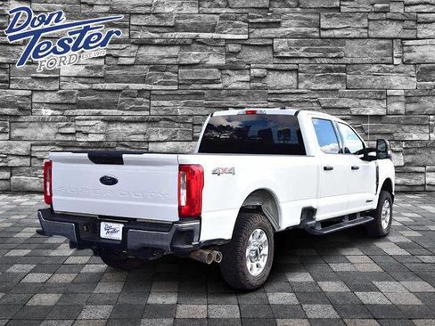 Certified 2024 Ford F250 XLT image 3