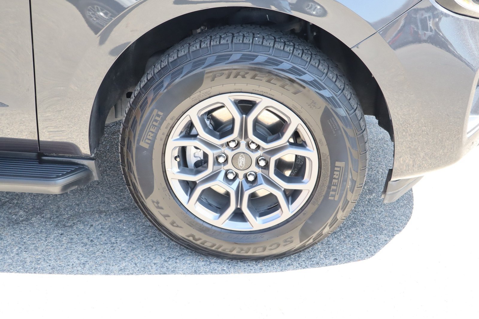 Used 2025 Ford Expedition Active RWD image 10