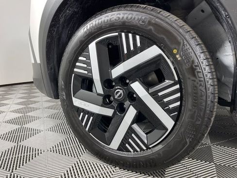 New 2026 Nissan Kicks SV image 12