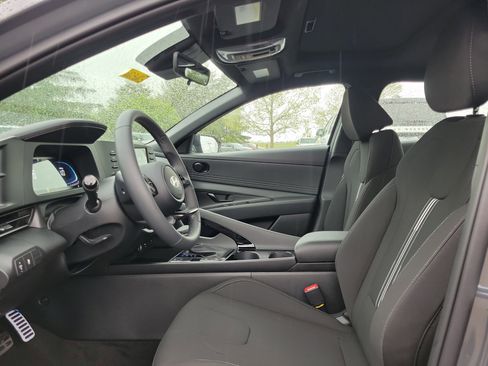 New 2026 Hyundai Elantra SEL Sport w/ Cargo Package FWD image 15