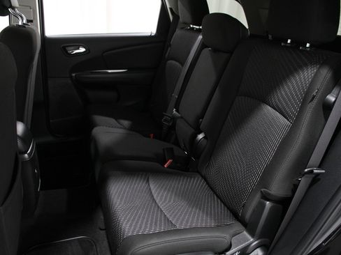 Used 2019 Dodge Journey SE w/ Blacktop Package image 15