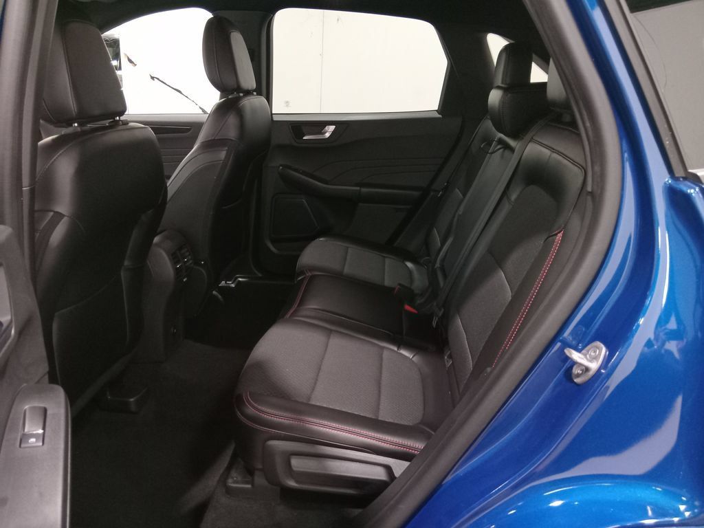 Certified 2023 Ford Escape ST-Line AWD/4WD image 13