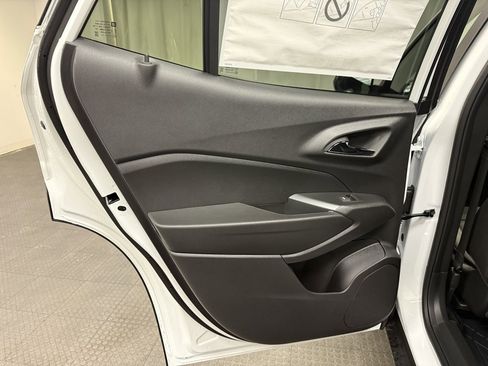 New 2026 Chevrolet Trax RS w/ Sunroof Package image 22