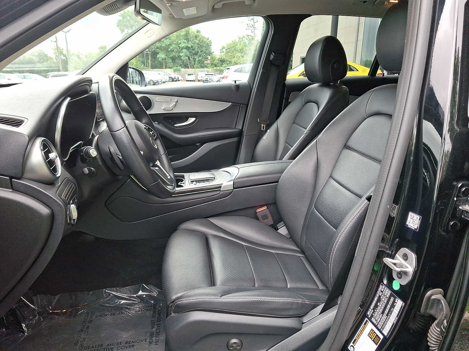 Used 2022 Mercedes-Benz GLC 300 4MATIC image 10