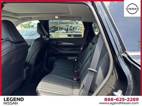 Used 2023 INFINITI QX60 Luxe AWD/4WD image 11