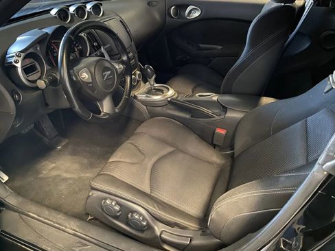 Used 2012 Nissan 370Z Coupe image 8