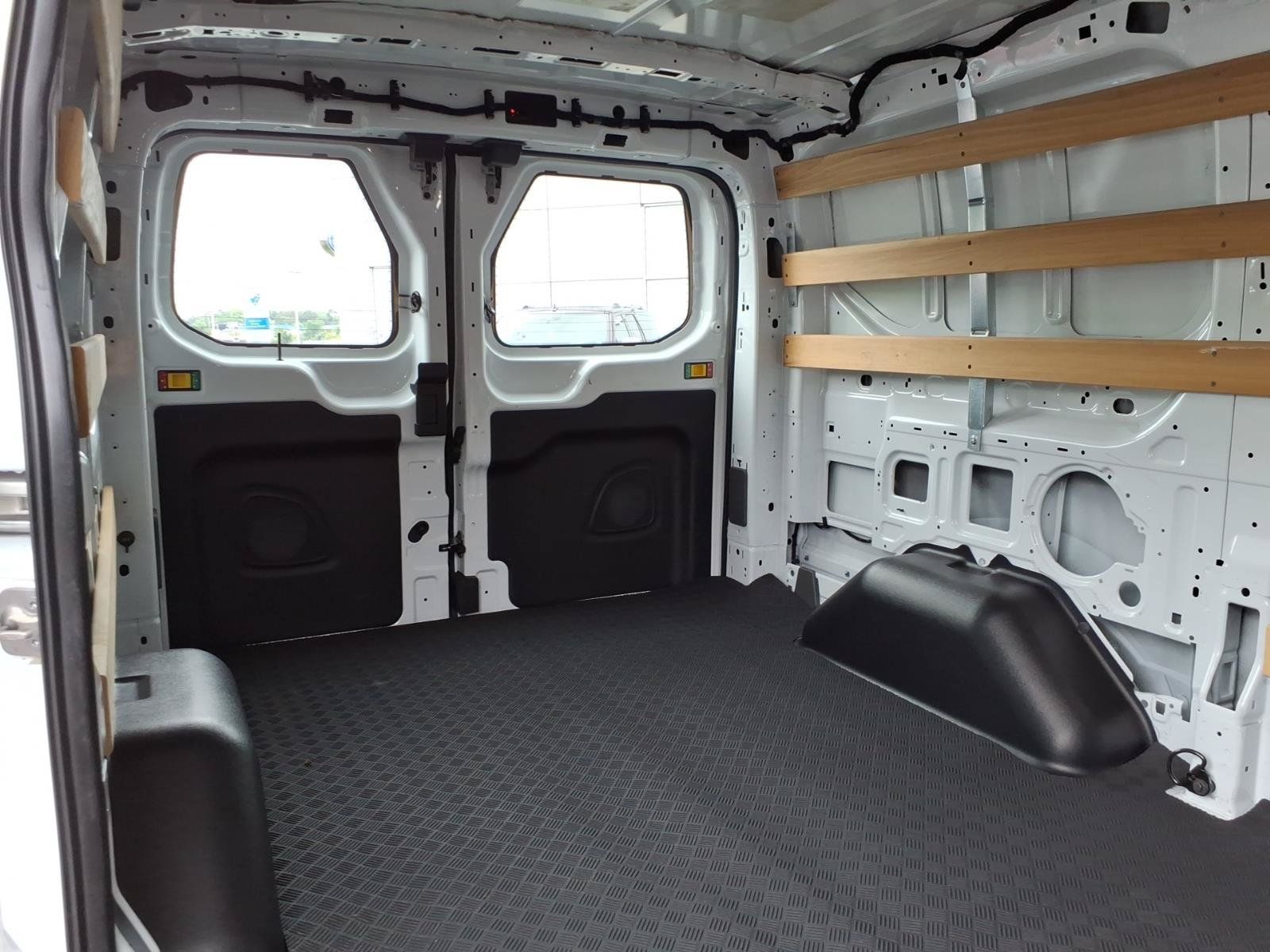Used 2025 Ford Transit 250 Low Roof w/ Exterior Upgrade Package RWD image 10
