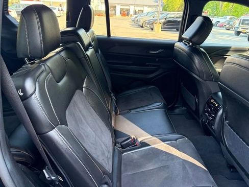 Used 2024 Jeep Grand Cherokee L Laredo AWD/4WD image 22