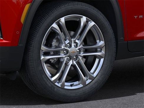 New 2025 Chevrolet Traverse LT w/ Enhanced Driving Package image 10