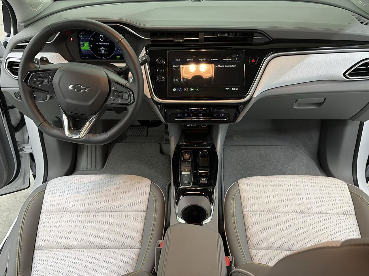 Used 2023 Chevrolet Bolt EUV Premier FWD image 18