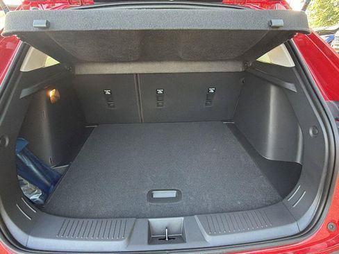 New 2026 Chevrolet Trax LT w/ Sunroof Package FWD image 13